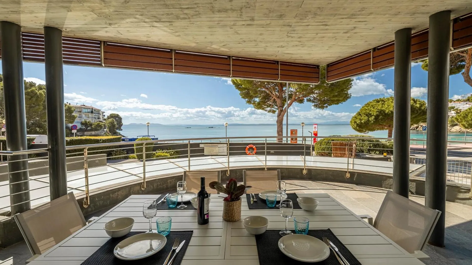 Apartamento Con Gran Terraza Delante Del Mar Roses